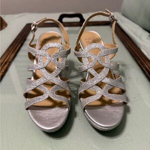 Naturalizer Womens Cameron Silver Strappy Sparkly Heels SZ 7.5M
